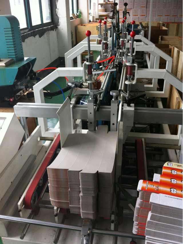 automatyczna maszyna do składania pudełek